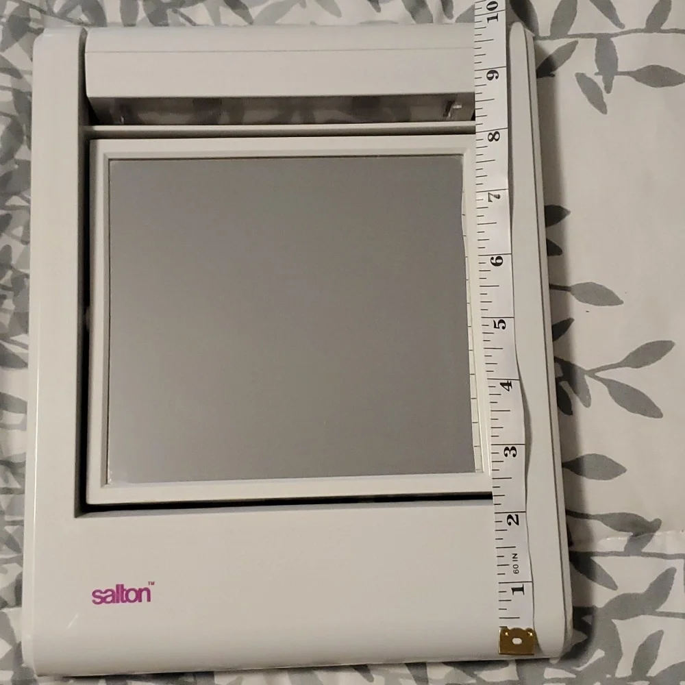 SALTON Lighted Make-up Mirror